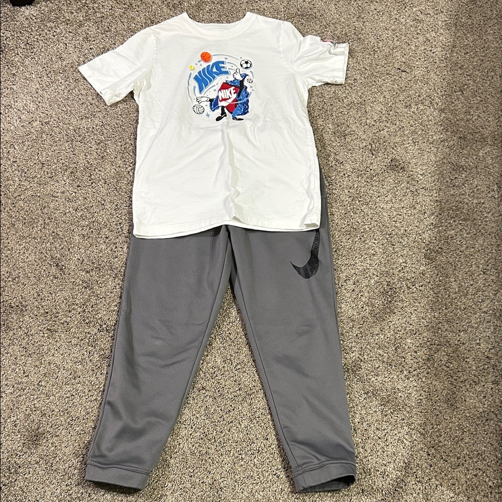 Nike Graphic White Tee and Gray Joggers